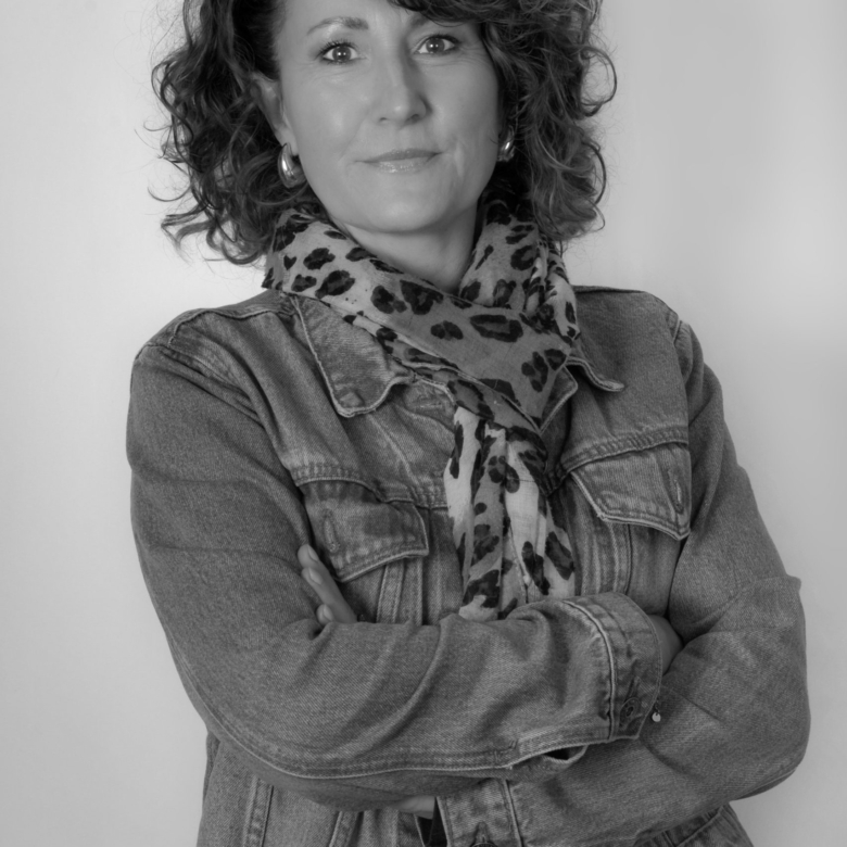 Corinne Simon