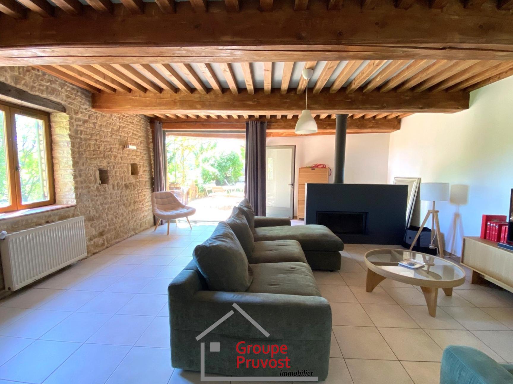 gedeon-photo-0e3fd505c36d1cd118de786b1d13e389 Maison de village