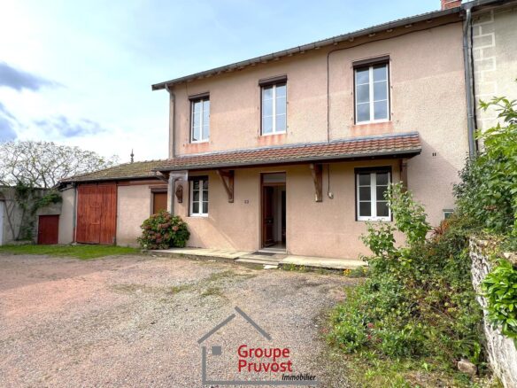 Maison de village avec jardin