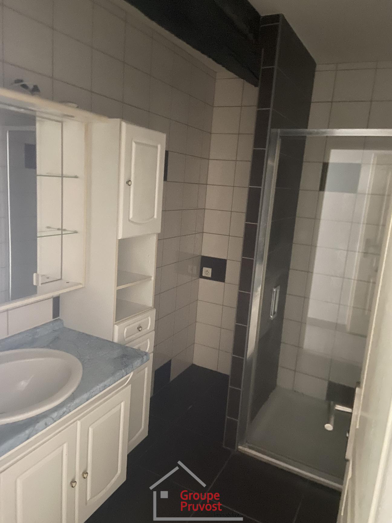gedeon-photo-218273ee6d411df059445a9955ad0d36 Appartement rénové