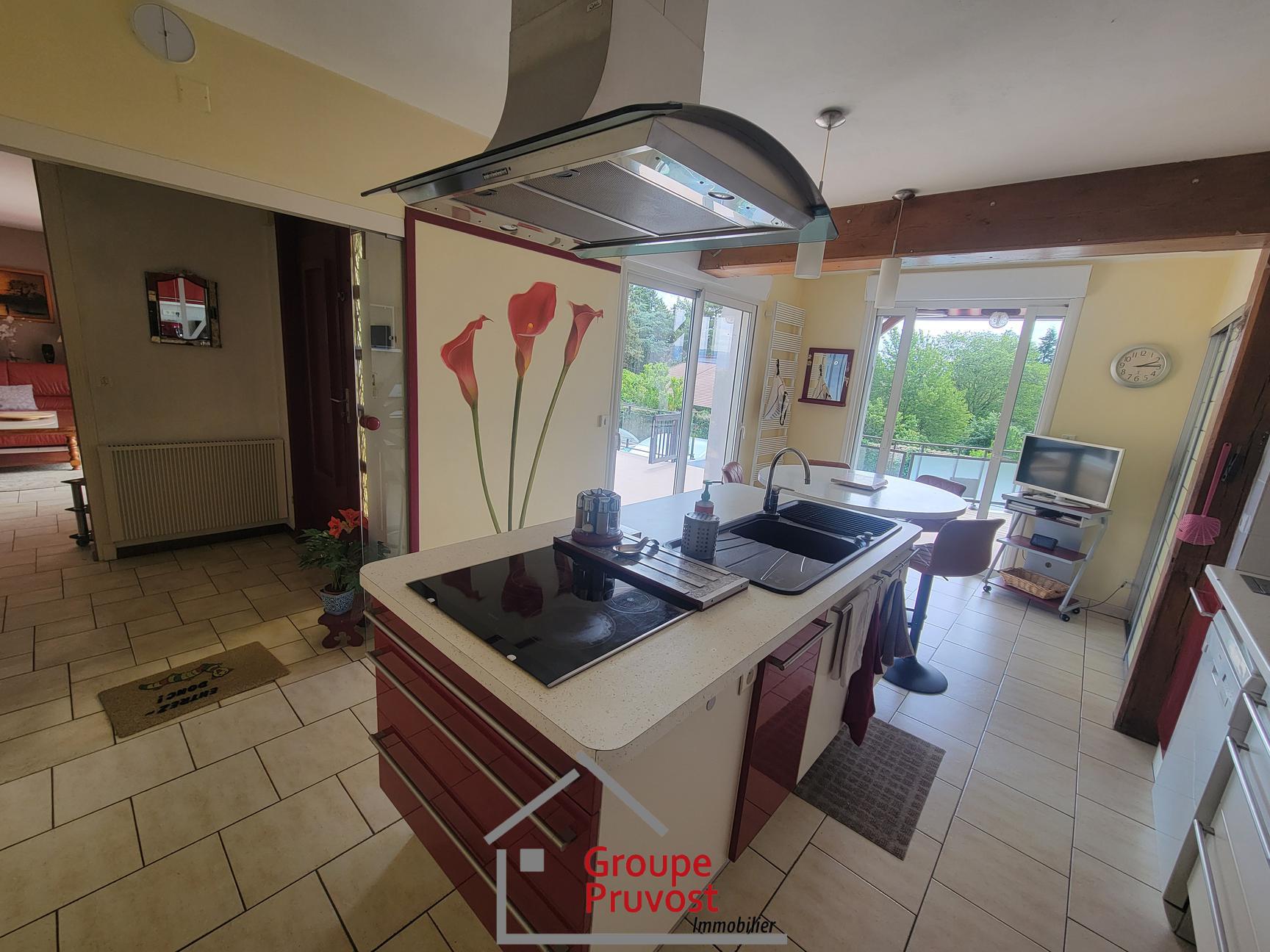 Vente Maison 150 m² à Saint-Vincent-de-Boisset 350 000 €