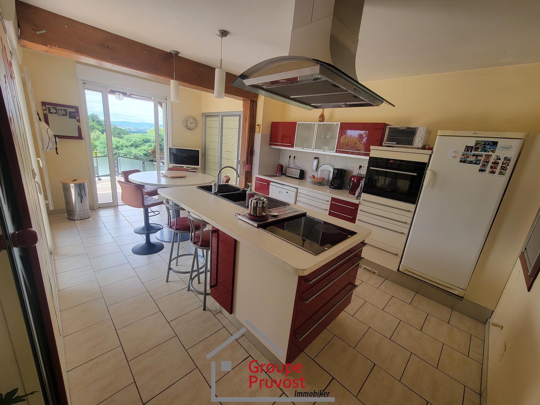 Vente Maison 150 m² à Saint-Vincent-de-Boisset 350 000 €