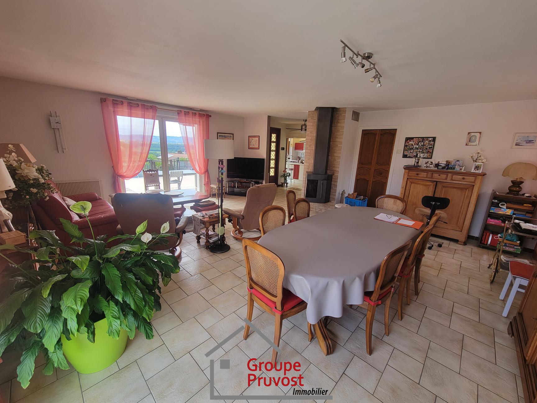 Vente Maison 150 m² à Saint-Vincent-de-Boisset 350 000 €