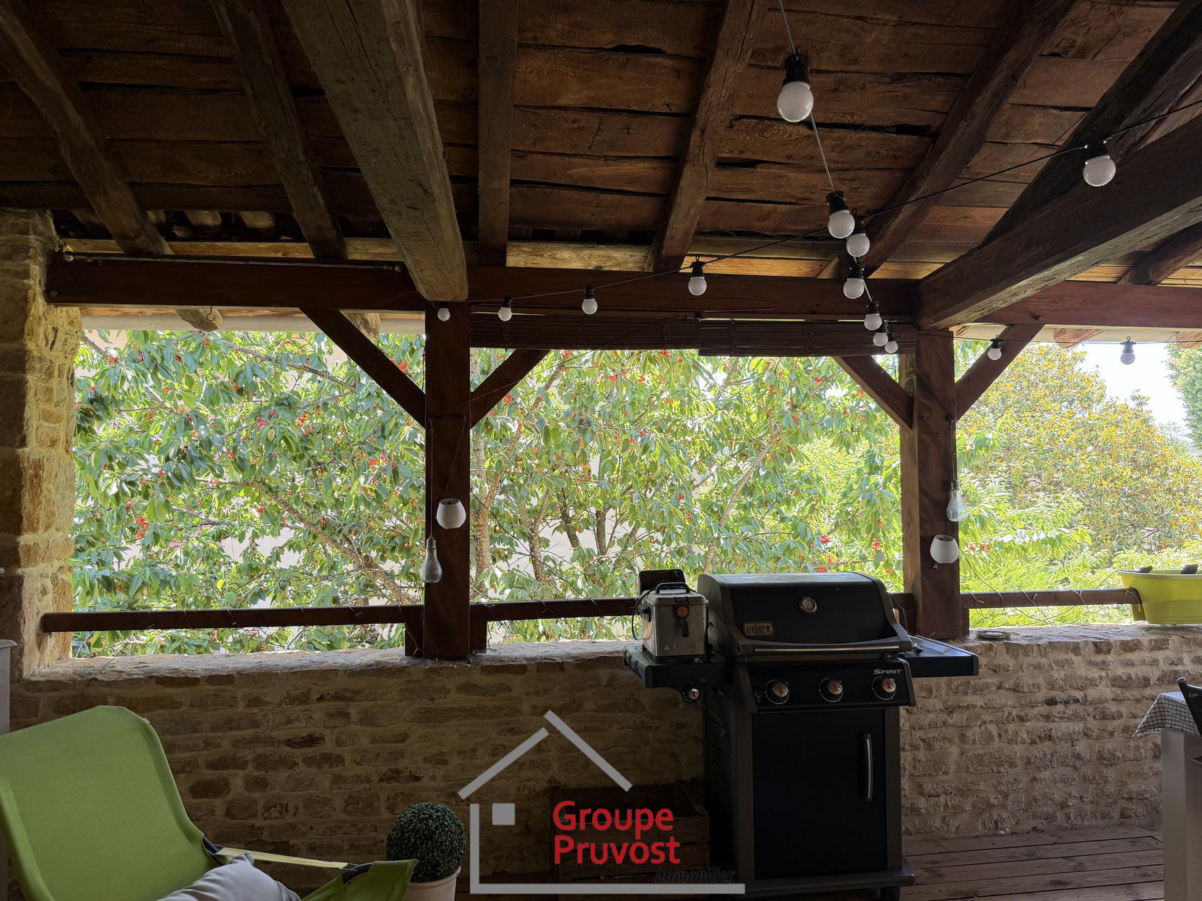 gedeon-photo-4ebe9b53b8fb4d931005f850e160478a Maison de village