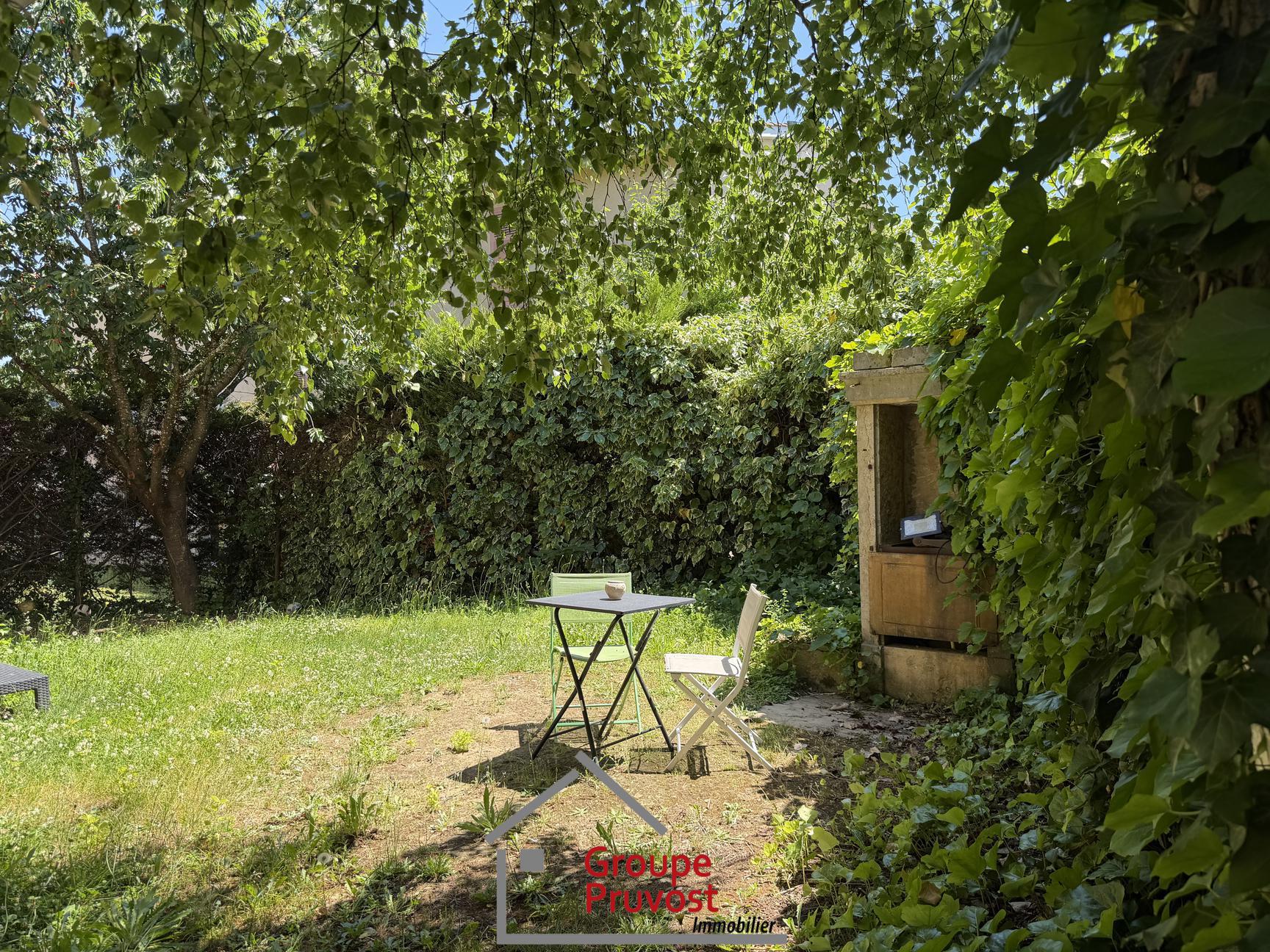 gedeon-photo-5e51e9896db84be8aca8473b05ab8e5f Maison de village