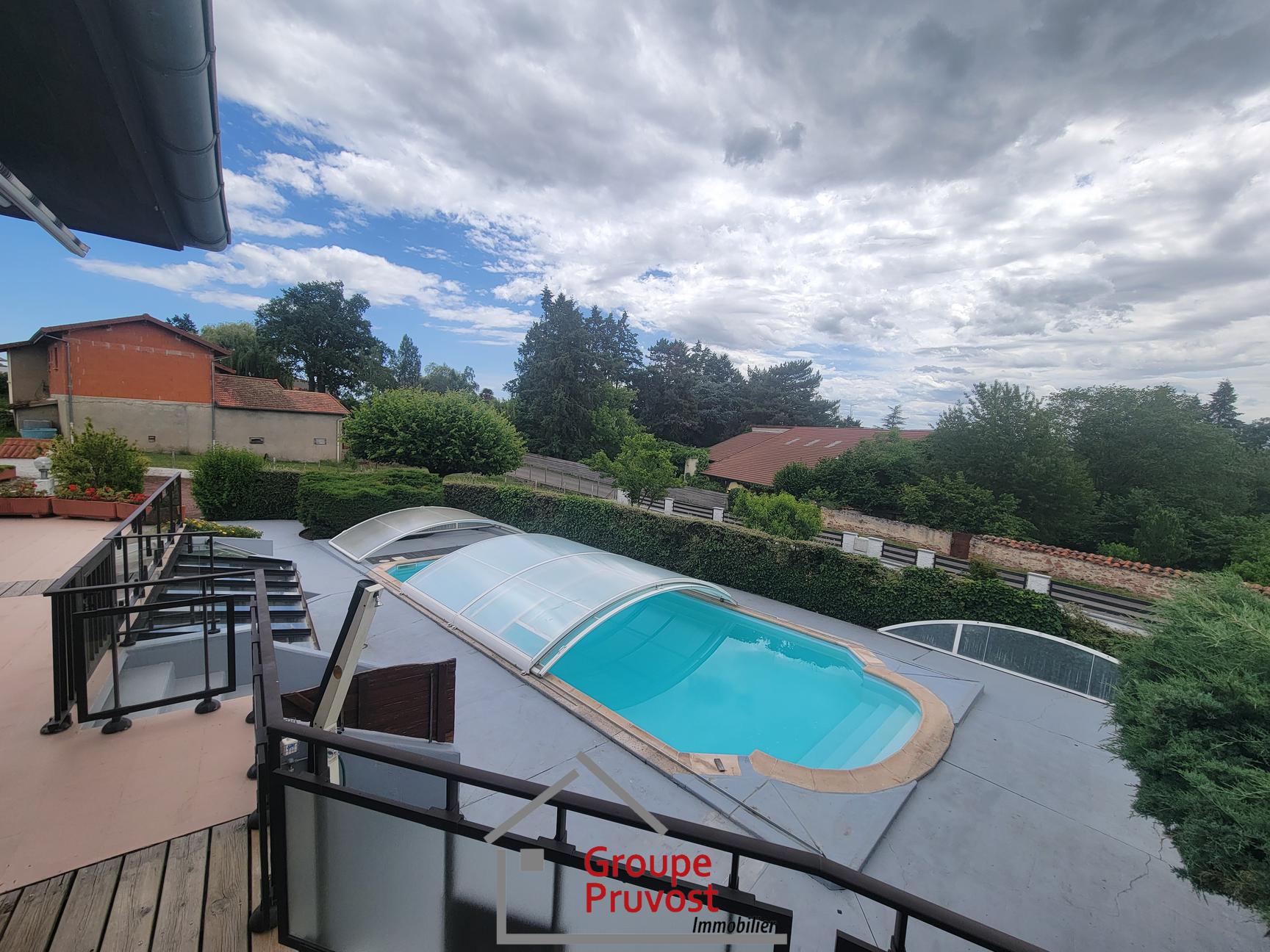Vente Maison 150 m² à Saint-Vincent-de-Boisset 350 000 €