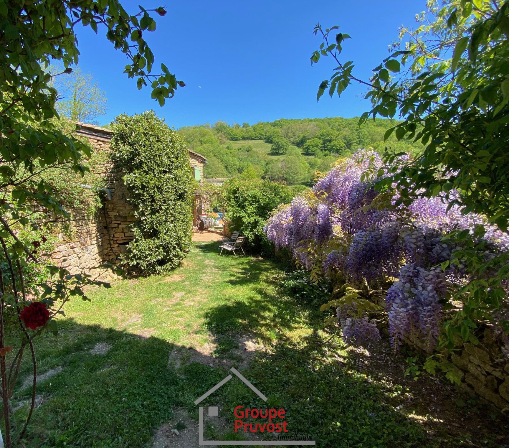 gedeon-photo-87762ab125a3a1f720304ade5c10bbc0 Maison de village