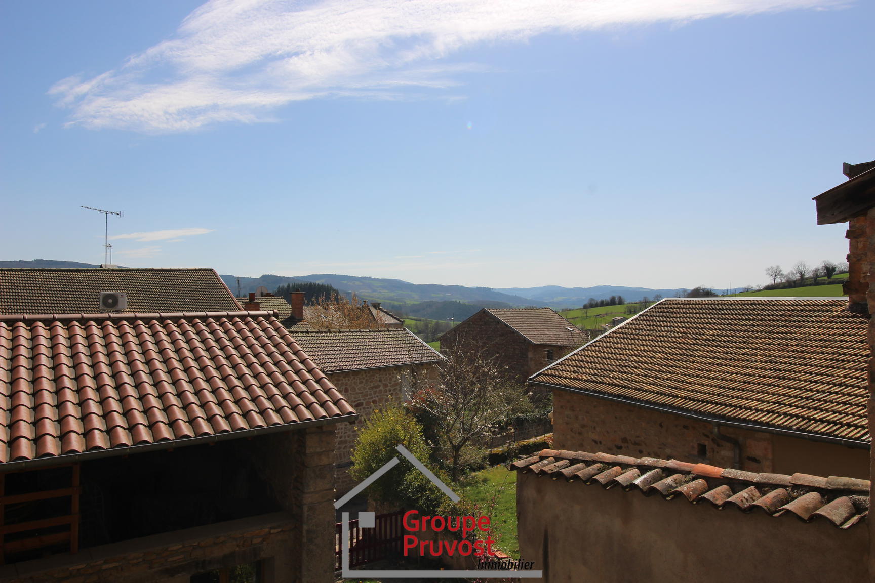 gedeon-photo-9a932cdca7dec200b7bfdc39cfb2d45c Immeuble de 2 appartements