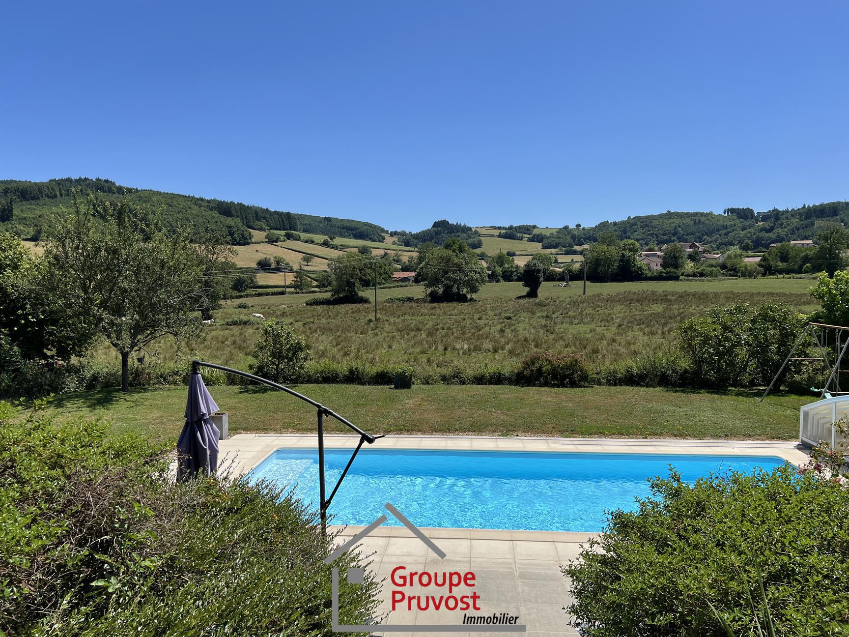 gedeon-photo-a2bc2aec7a5b274b778fa7cb6d78e997 Très belle villa avec piscine
