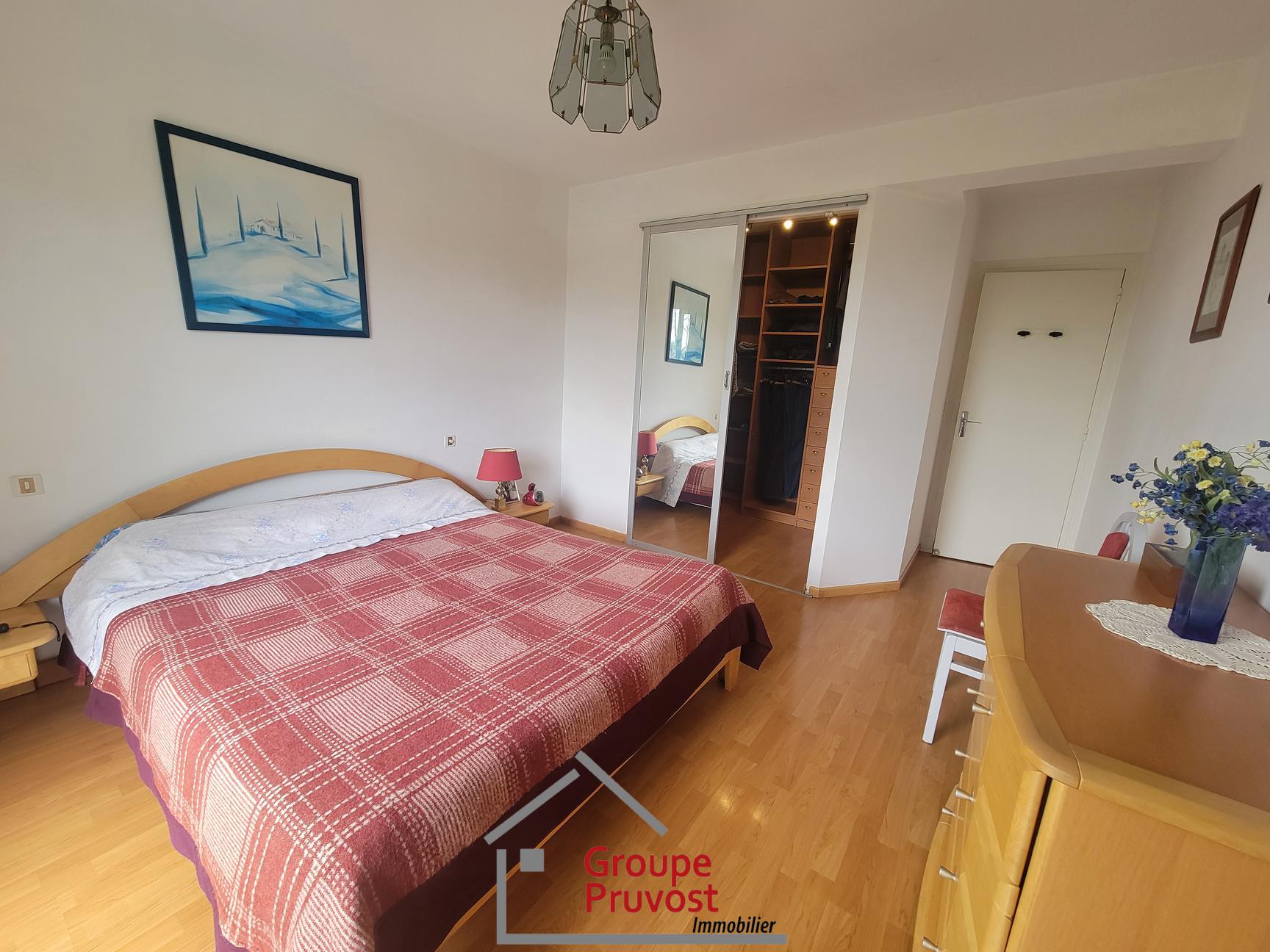 Vente Maison 150 m² à Saint-Vincent-de-Boisset 350 000 €