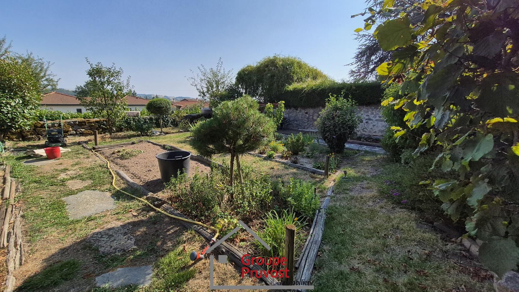 gedeon-photo-b9d651ab671bd57a5cd795fb45a7d735 Maison familiale