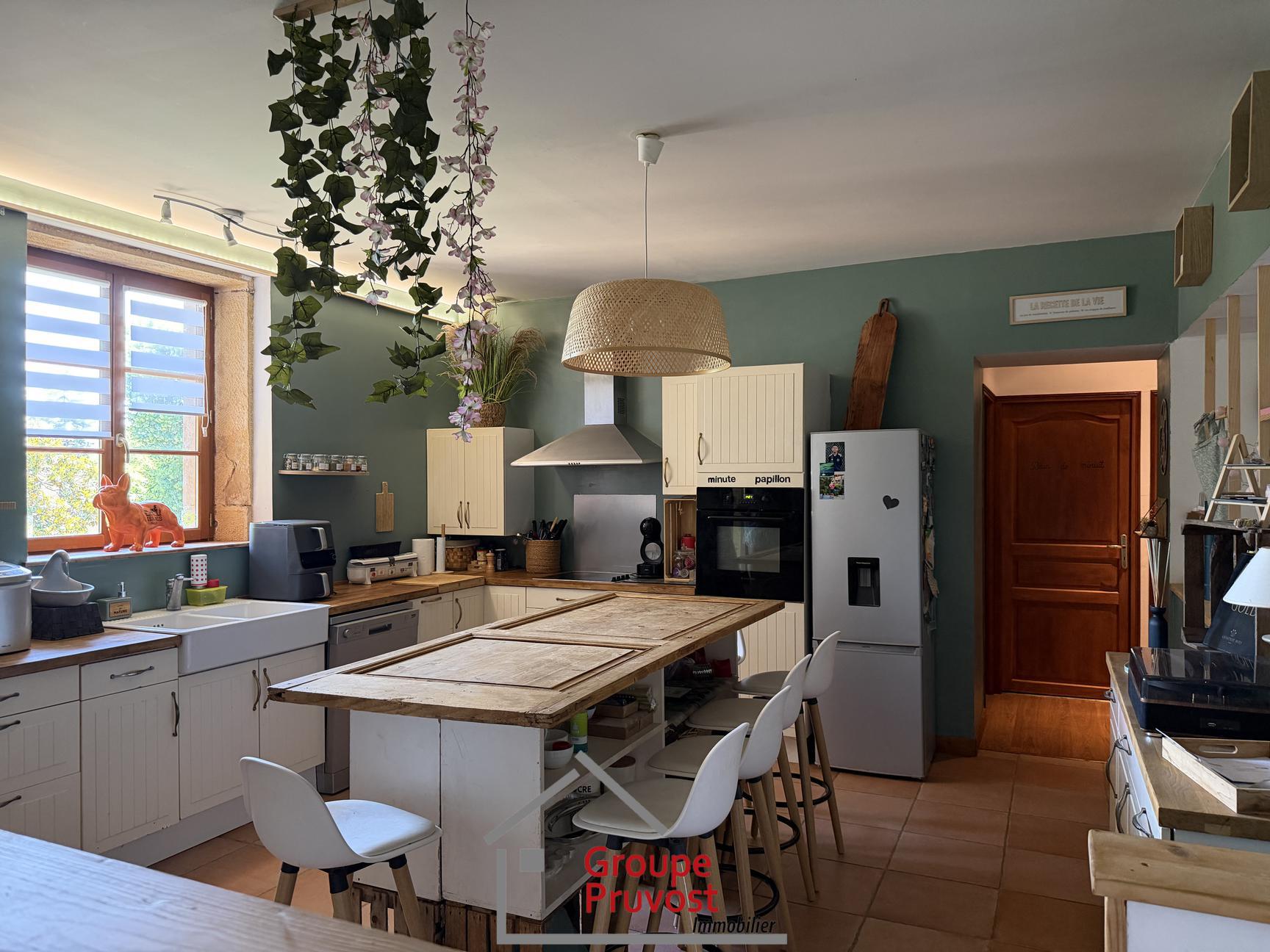 gedeon-photo-c764a2cb7eb9654806a23684bcd29e50 Maison de village