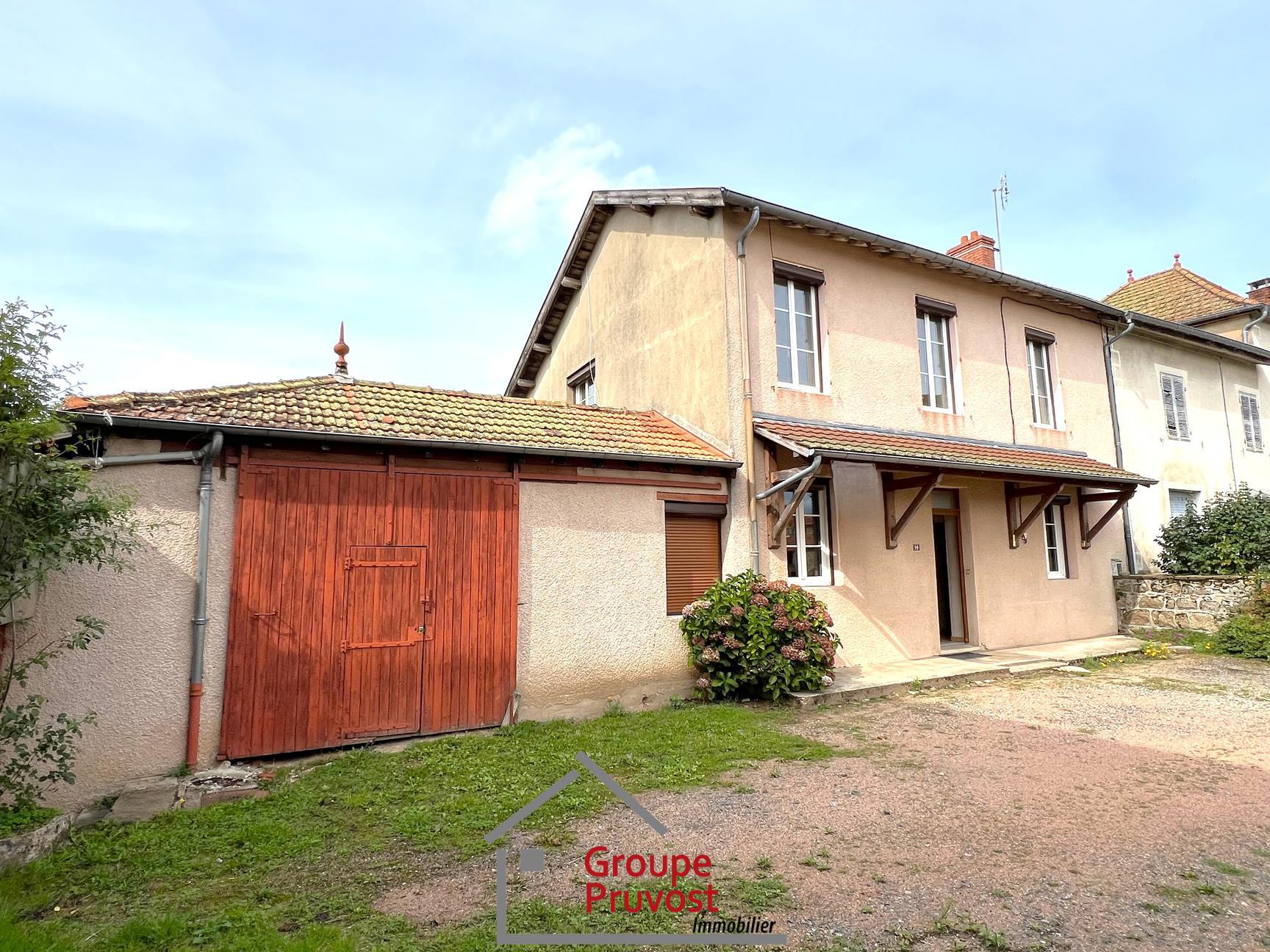 Maison de village avec jardin