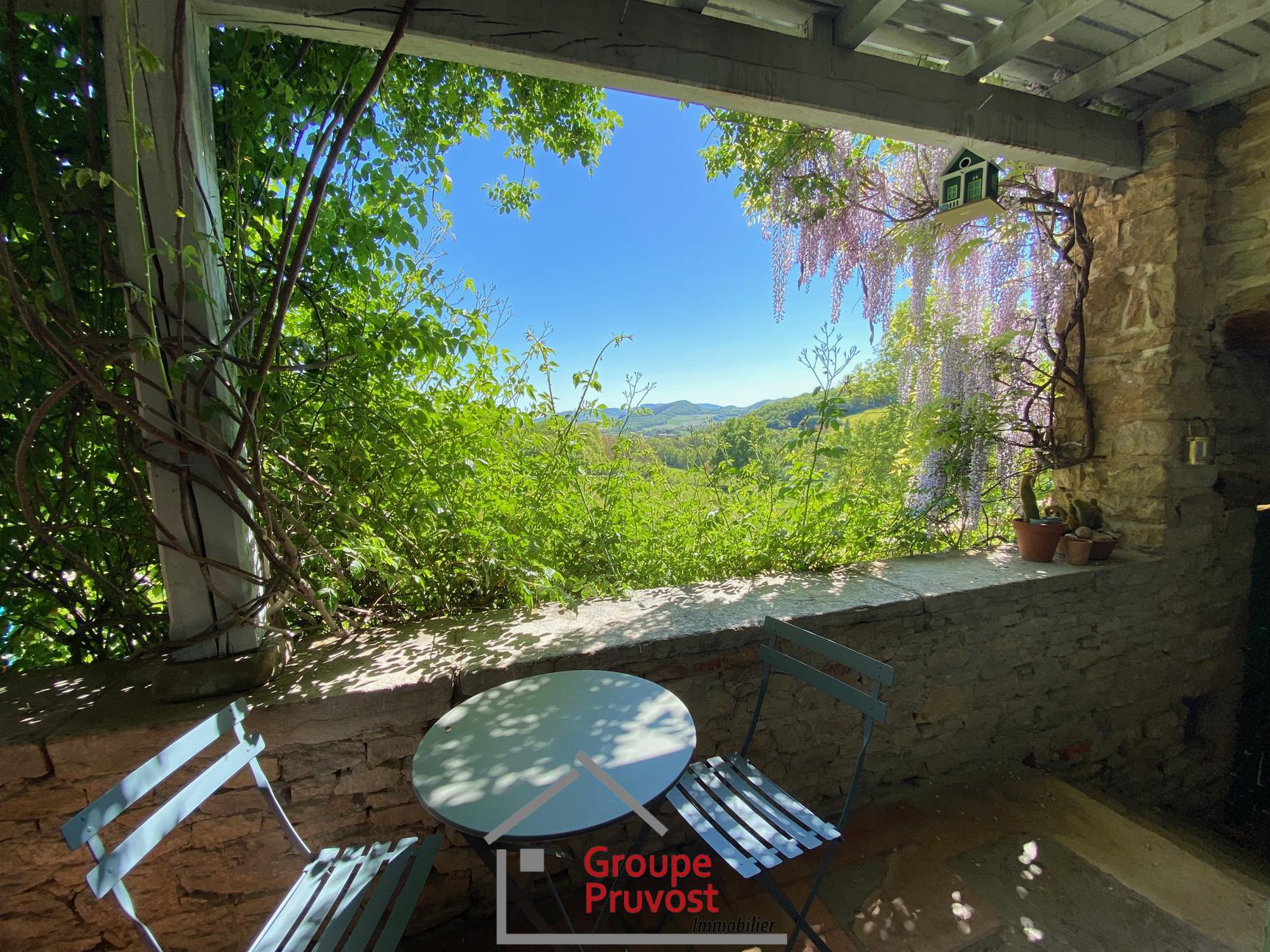 gedeon-photo-d0f629753283572ae80375fc0d942a44 Maison de village