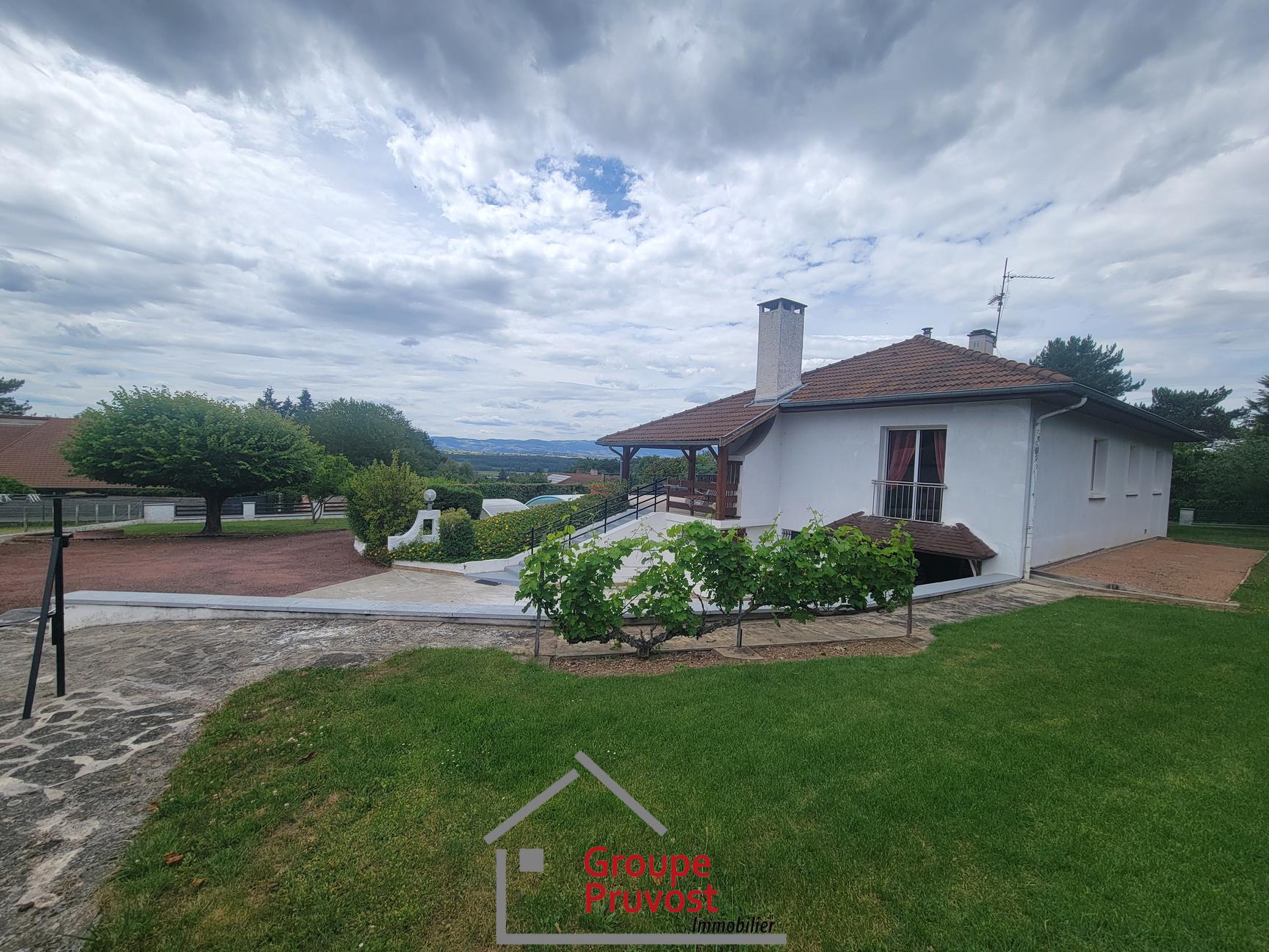 Vente Maison 150 m² à Saint-Vincent-de-Boisset 350 000 €