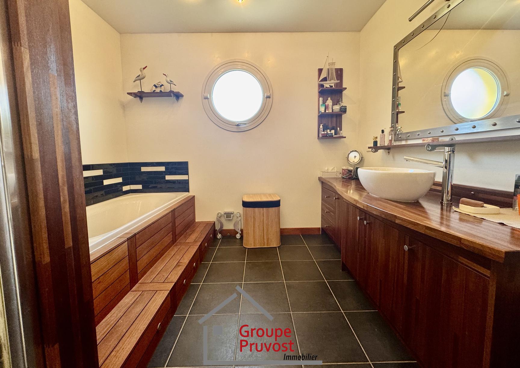 gedeon-photo-e10e6521b350cd73cdd648dd31ceae93 Très belle villa avec piscine