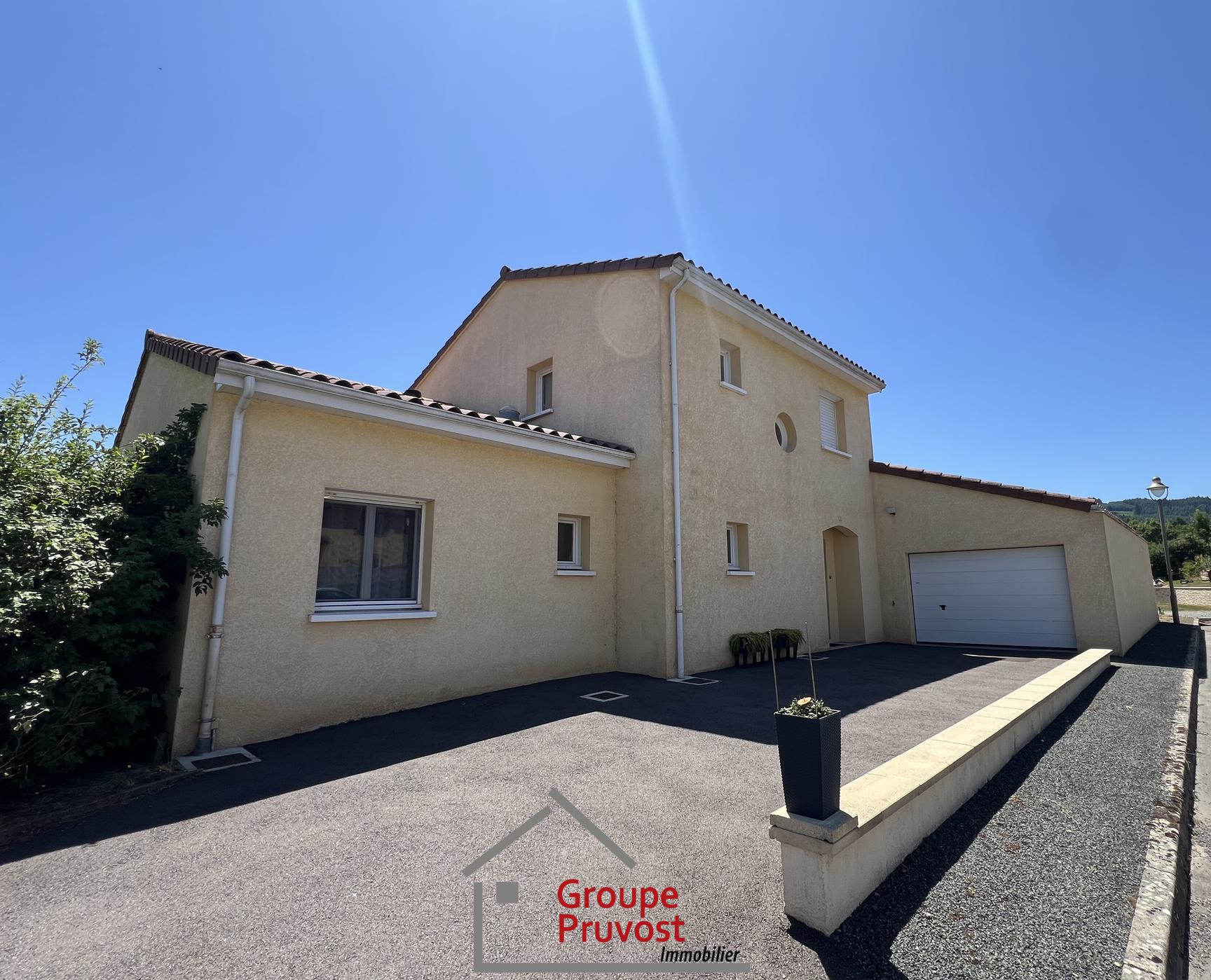 gedeon-photo-ead8b0a029b516d602de4e0a378482f0 Très belle villa avec piscine