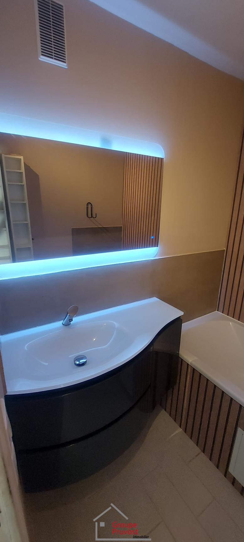 Vente T4 84 m² à Roanne 146 000 €