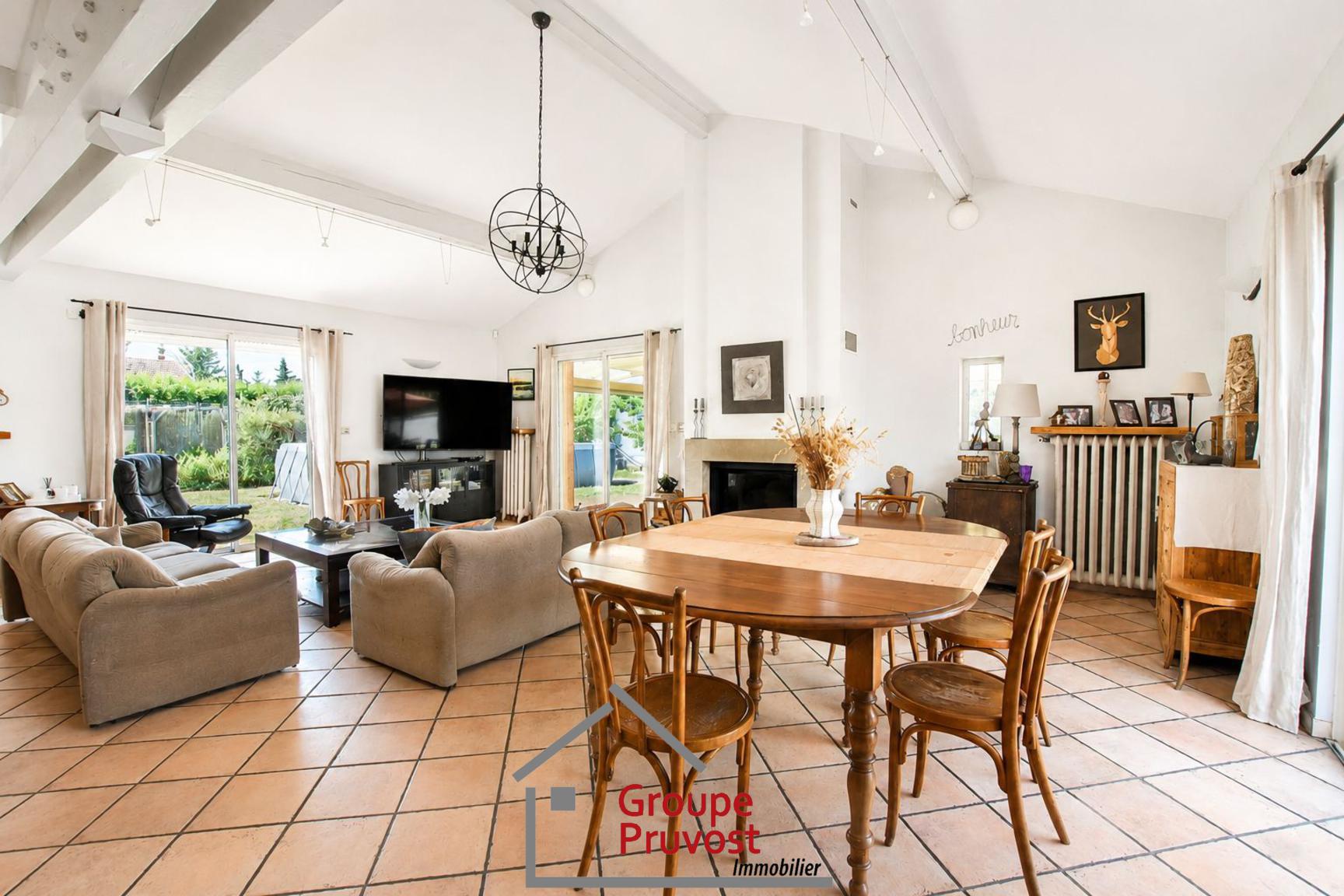 gedeon-photo-117786cc962661da1cf91f2c1d5a09c0 Maison de caractere de 220m²