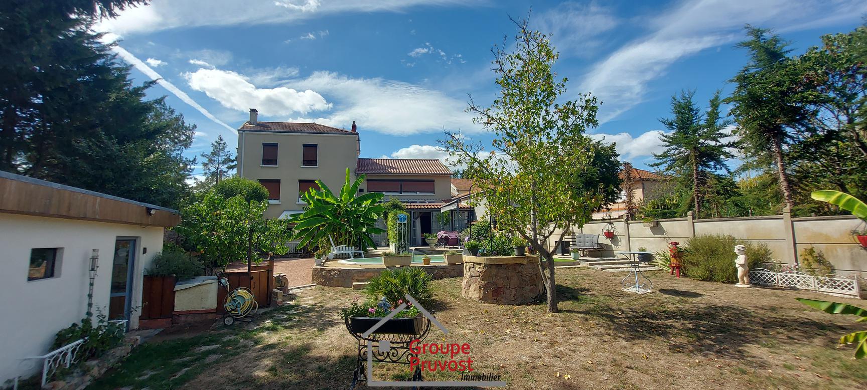 Vente Maison 143 m² à Villerest 238 000 €