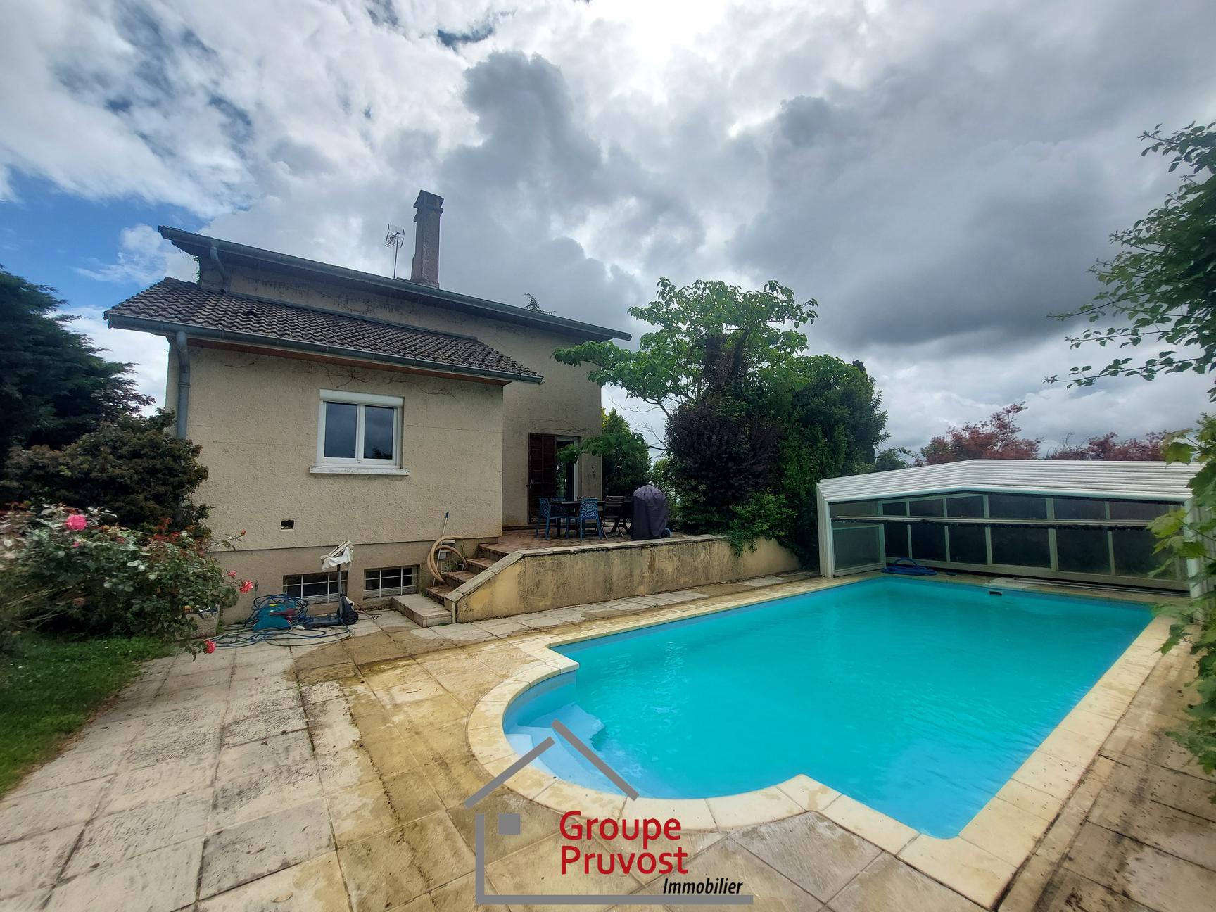 gedeon-photo-1cf81b0585b96f1c458a9dabcc612aa2 Maison 6 pièces 152 m²