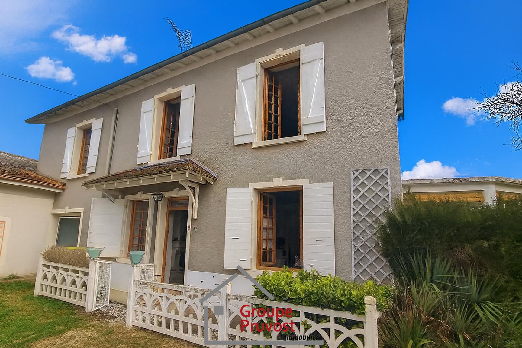 gedeon-photo-1f63f302e2611964d87b2f8e5cc71d7c Maison de village avec terrain