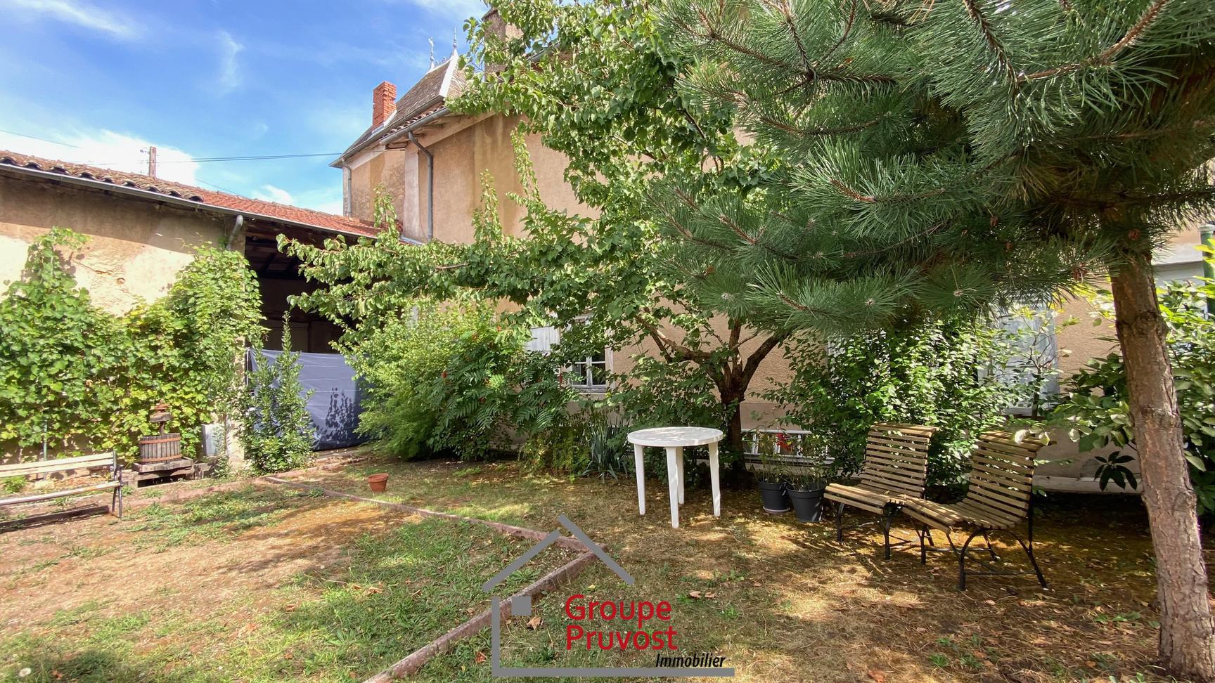 gedeon-photo-30cc58b87b66aa85598a56c01e7cbfb9 Maison de ville