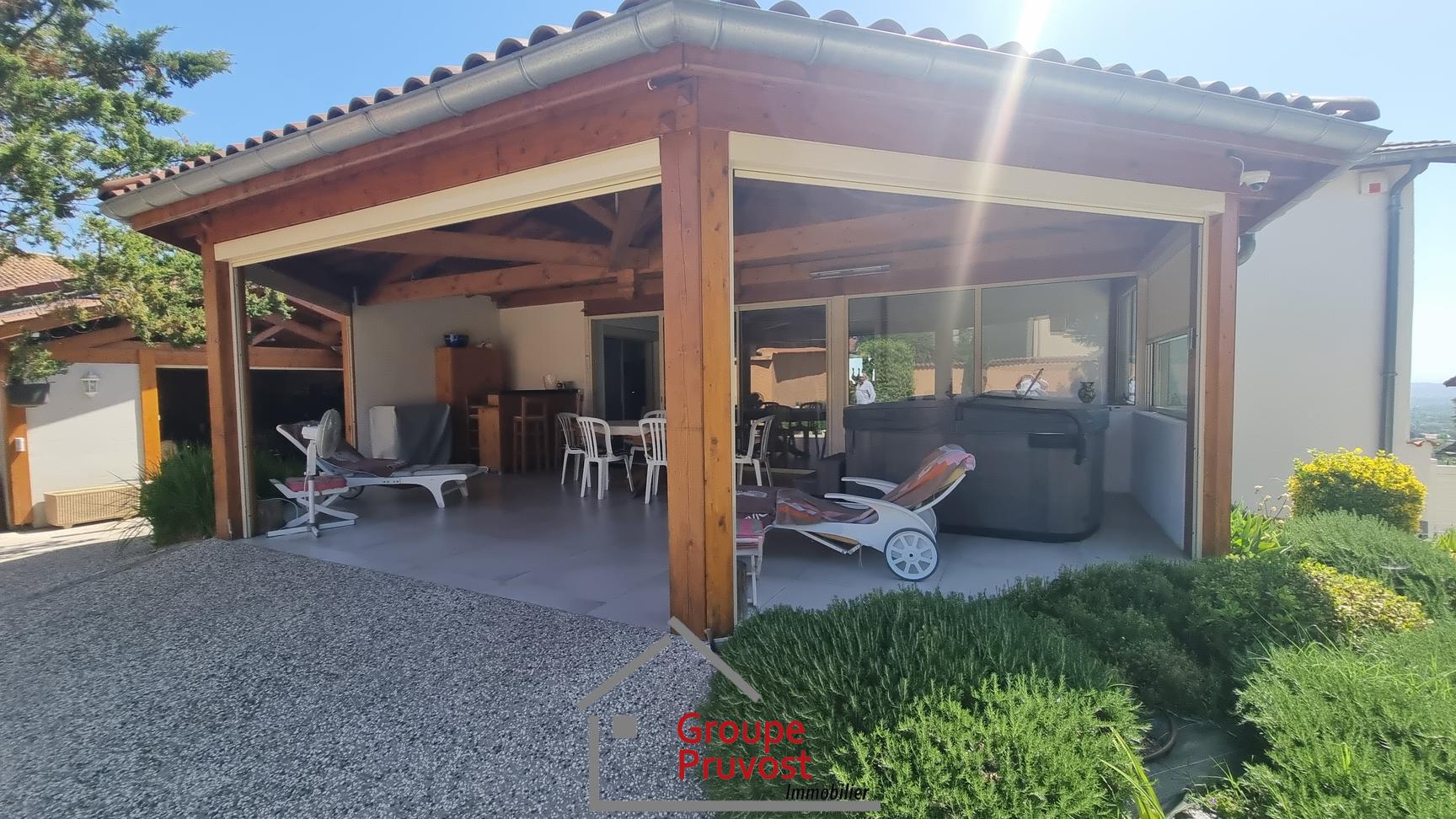 gedeon-photo-3c5e17d8cc6925b78675077949ad2639 Très belle bâtisses terrain 1343 m²