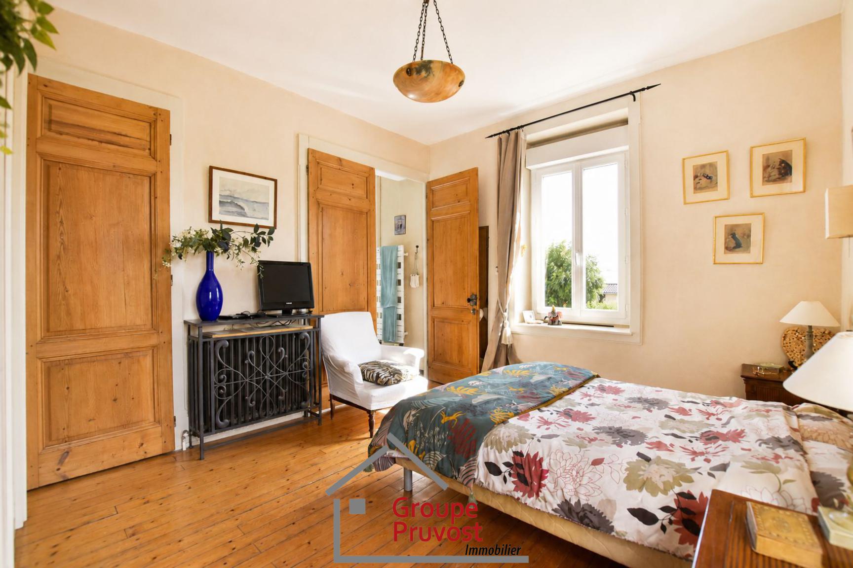 gedeon-photo-44b4f37725a24d5ed9724a1c646a4d33 Maison de caractere de 220m²