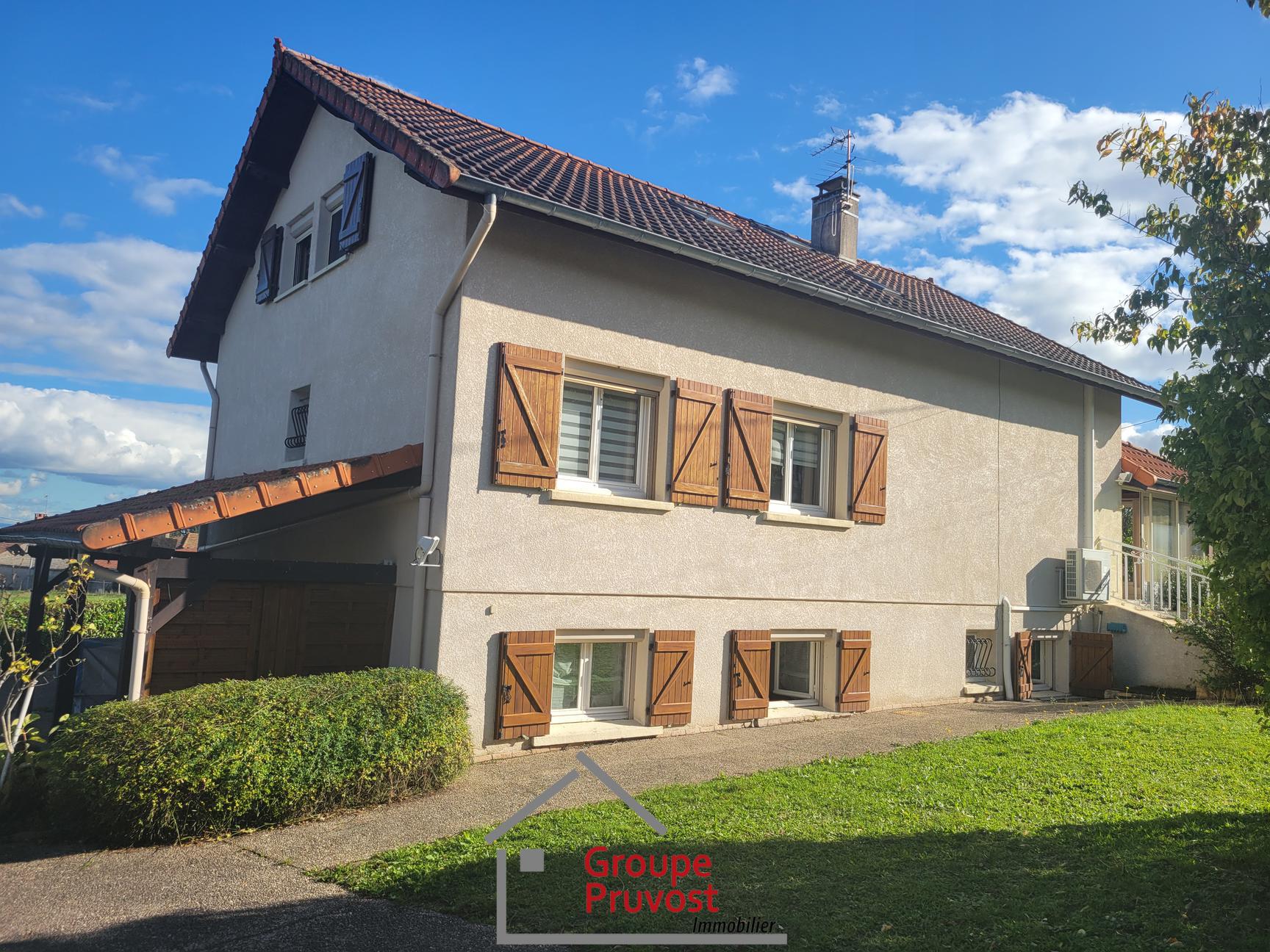 gedeon-photo-4737f2dc4cfe336560ba7ba3eca1954c Vente Maison 196 m² à Renaison 383 000 €