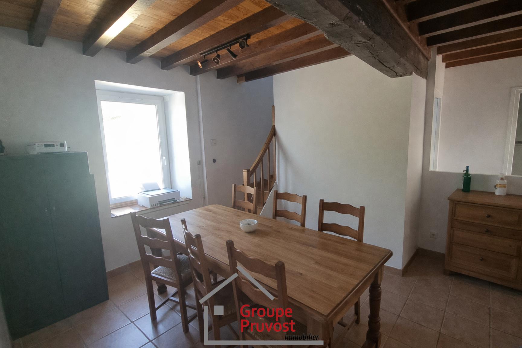 gedeon-photo-4ac4a7735a048c47dce4bd02a77f3f90 Corps de ferme avec terrain et box
