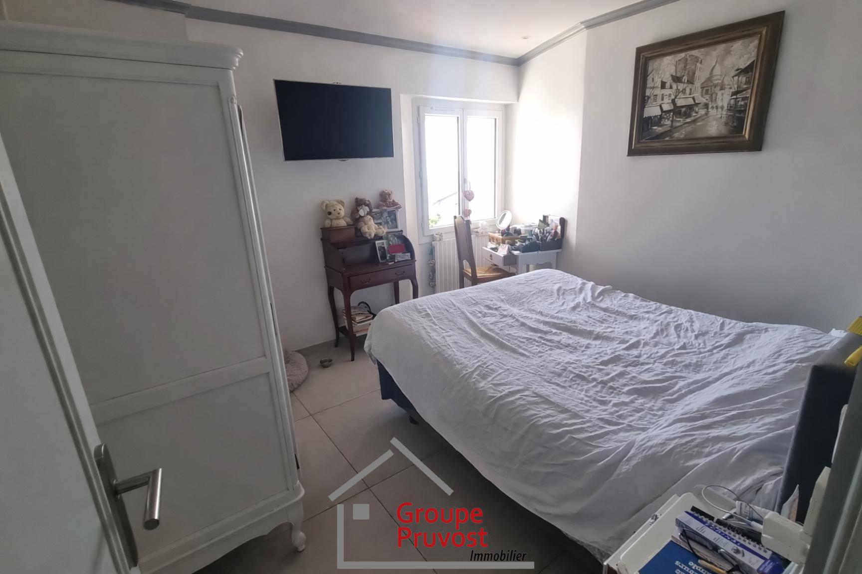 gedeon-photo-4f32490ab62d35db30446ab7702e0273 Très belle bâtisses terrain 1343 m²