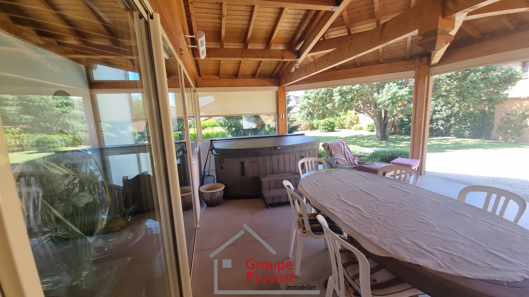Très belle bâtisses terrain 1343 m²