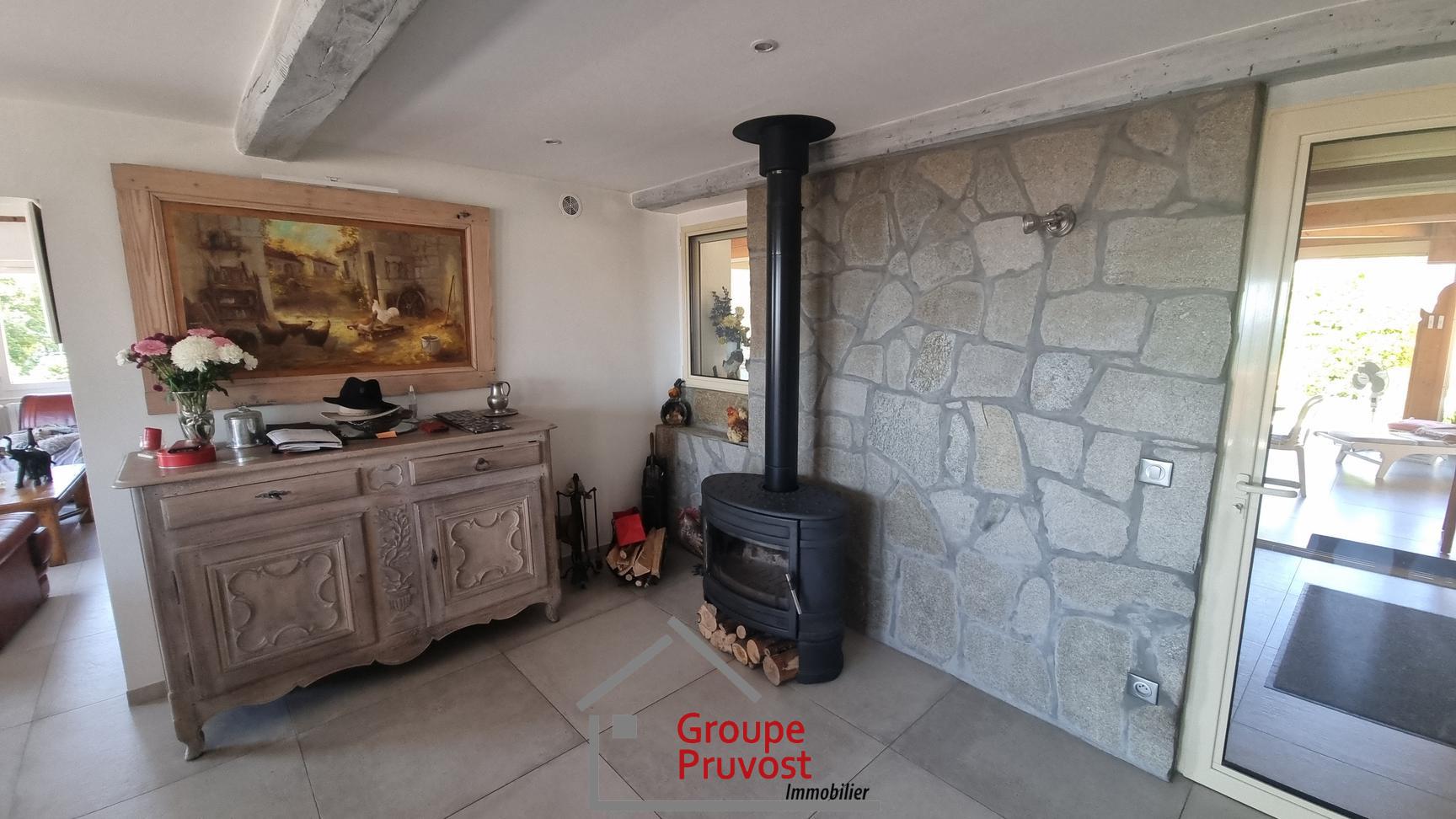 gedeon-photo-56180c90456ba9718c75cde124f44bfa Très belle bâtisses terrain 1343 m²