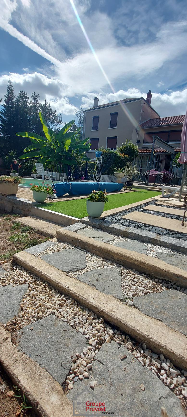 Vente Maison 143 m² à Villerest 238 000 €