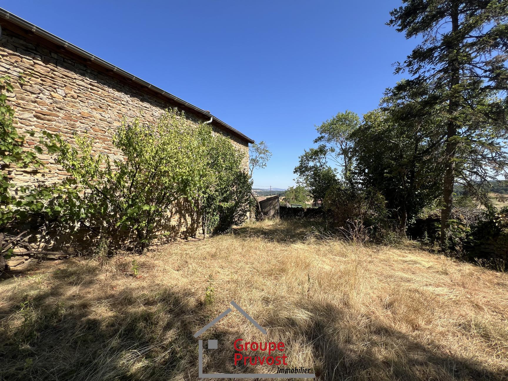 gedeon-photo-6a0b593b49a94d6fbf69d44bf750cd70 Ensemble immobilier à renover