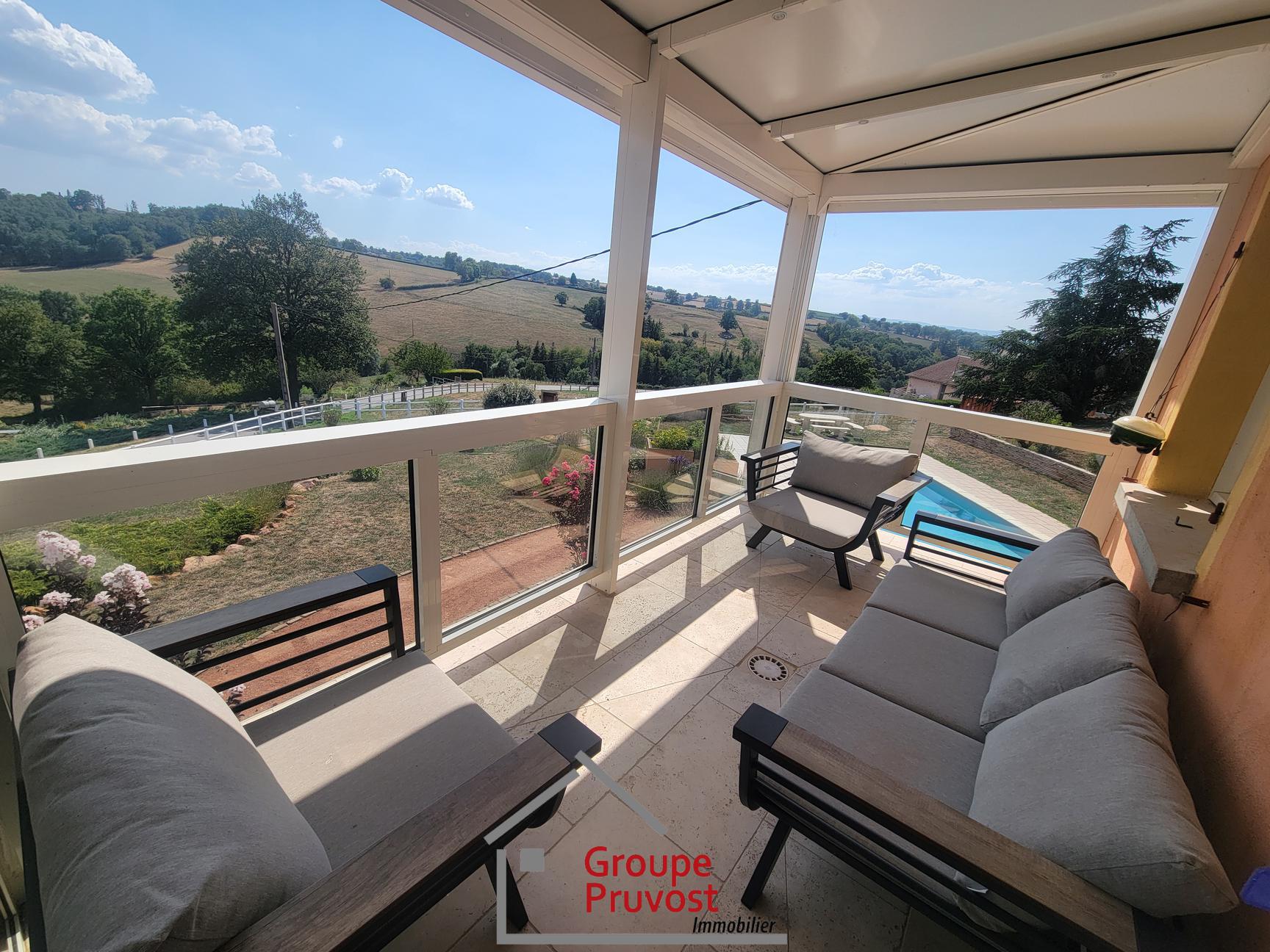 Vente Maison 245 m² à Charlieu 465 000 €