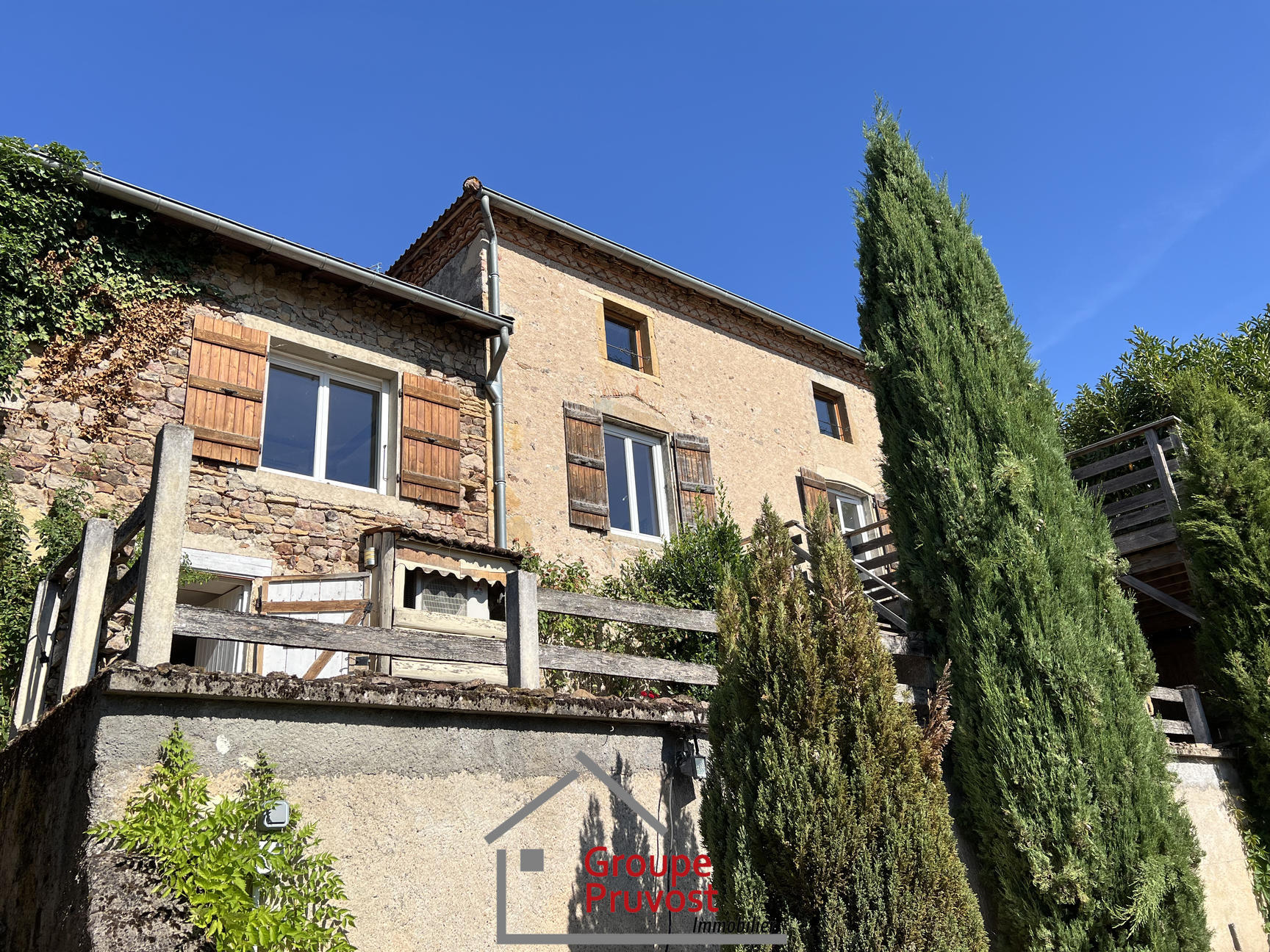 gedeon-photo-71c1cb38ecb6aba0cb88fa5119288644 Jolie maison en pierres