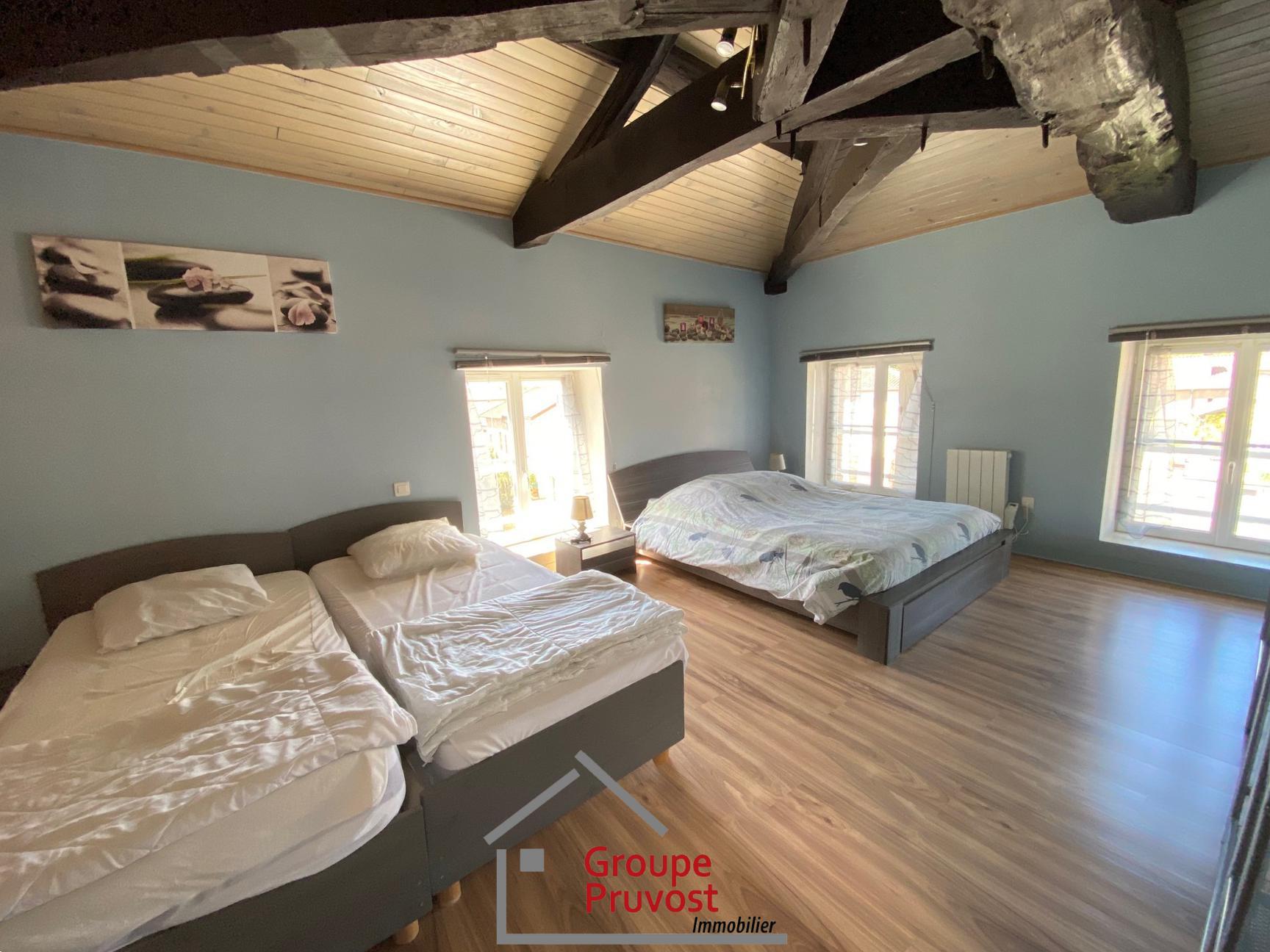 gedeon-photo-7e137fce448c46e3d09642624abfaff7 Maison de village