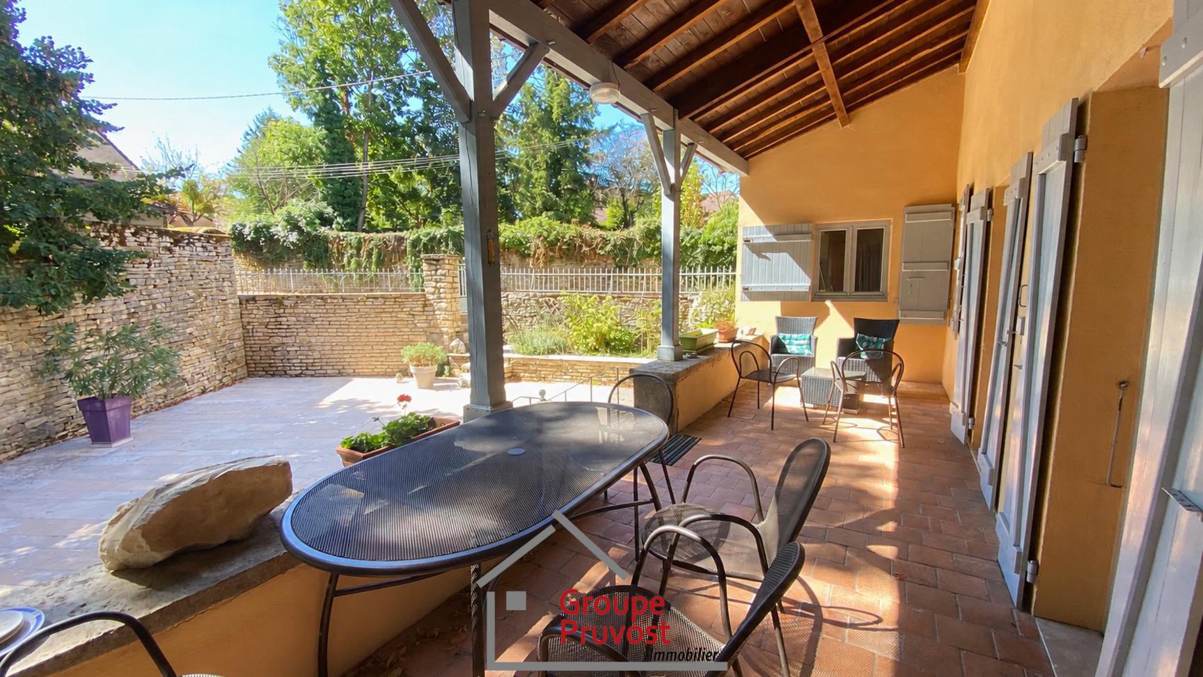 Vente Maison 228 m² à Cluny 580 000 €