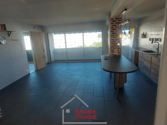 Vente T4 84 m² à Roanne 146 000 €