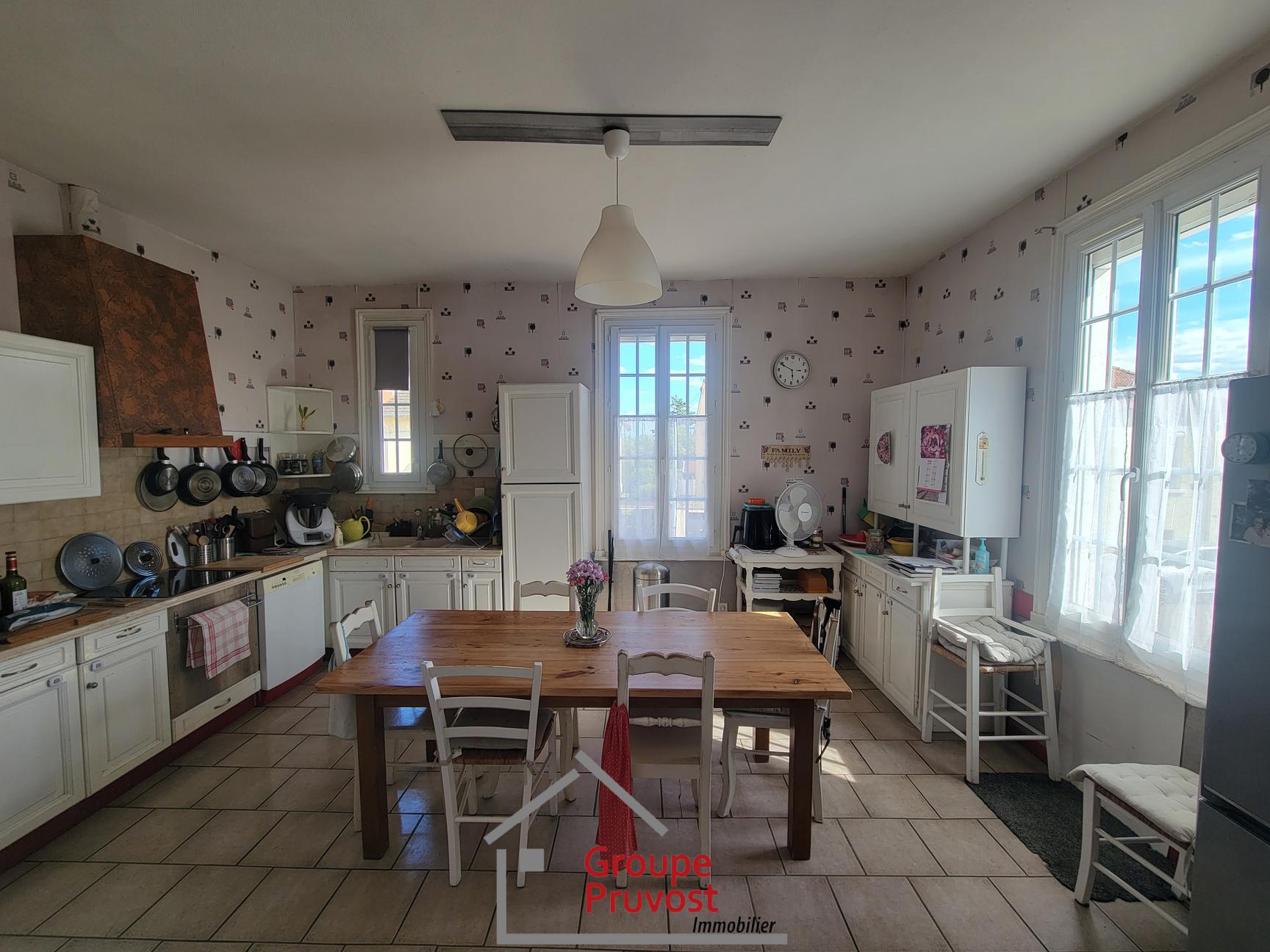 Vente Immeuble 430 m² à Le Coteau 295 000 €