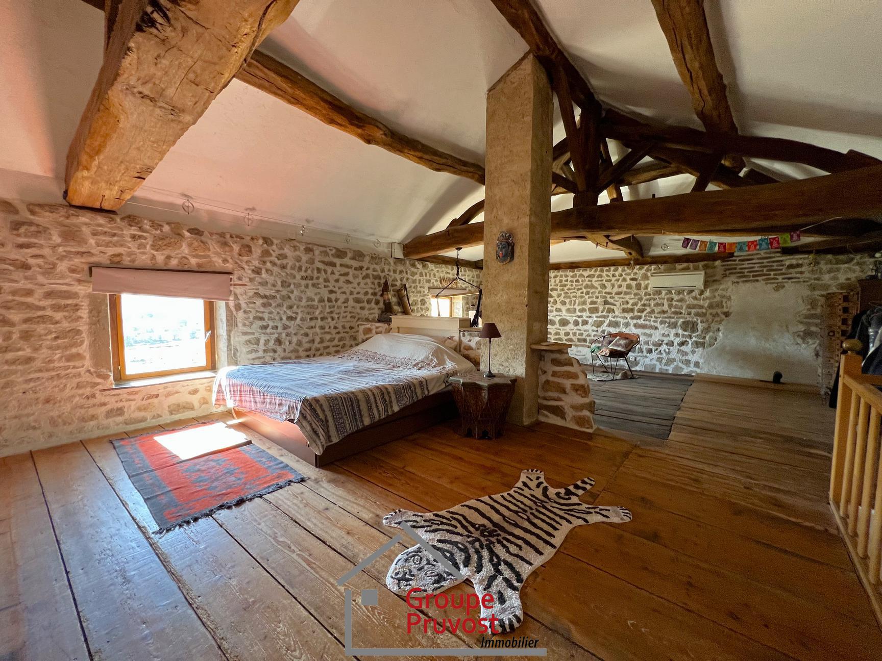gedeon-photo-a5edc592a5168e3d020167abe0be92ef Jolie maison en pierres