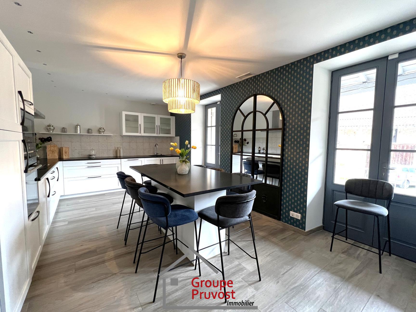 gedeon-photo-b2da710f5350b328bd11ab56c6a036e0 Superbe maison en pierres rénovée