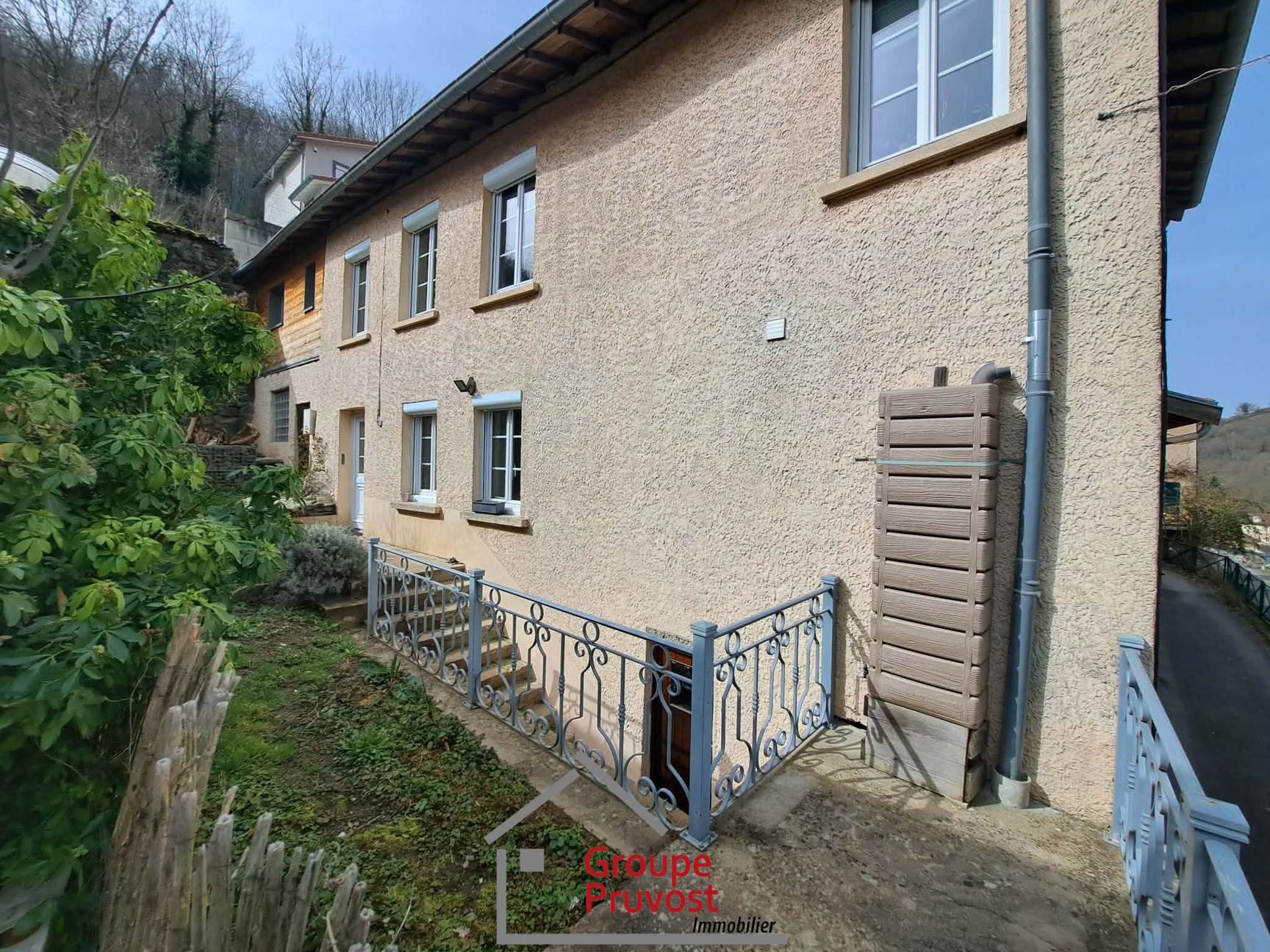 gedeon-photo-bde125387a9a31a4f703931f5ee39f10 Maison de village 4 pièces 110 m²