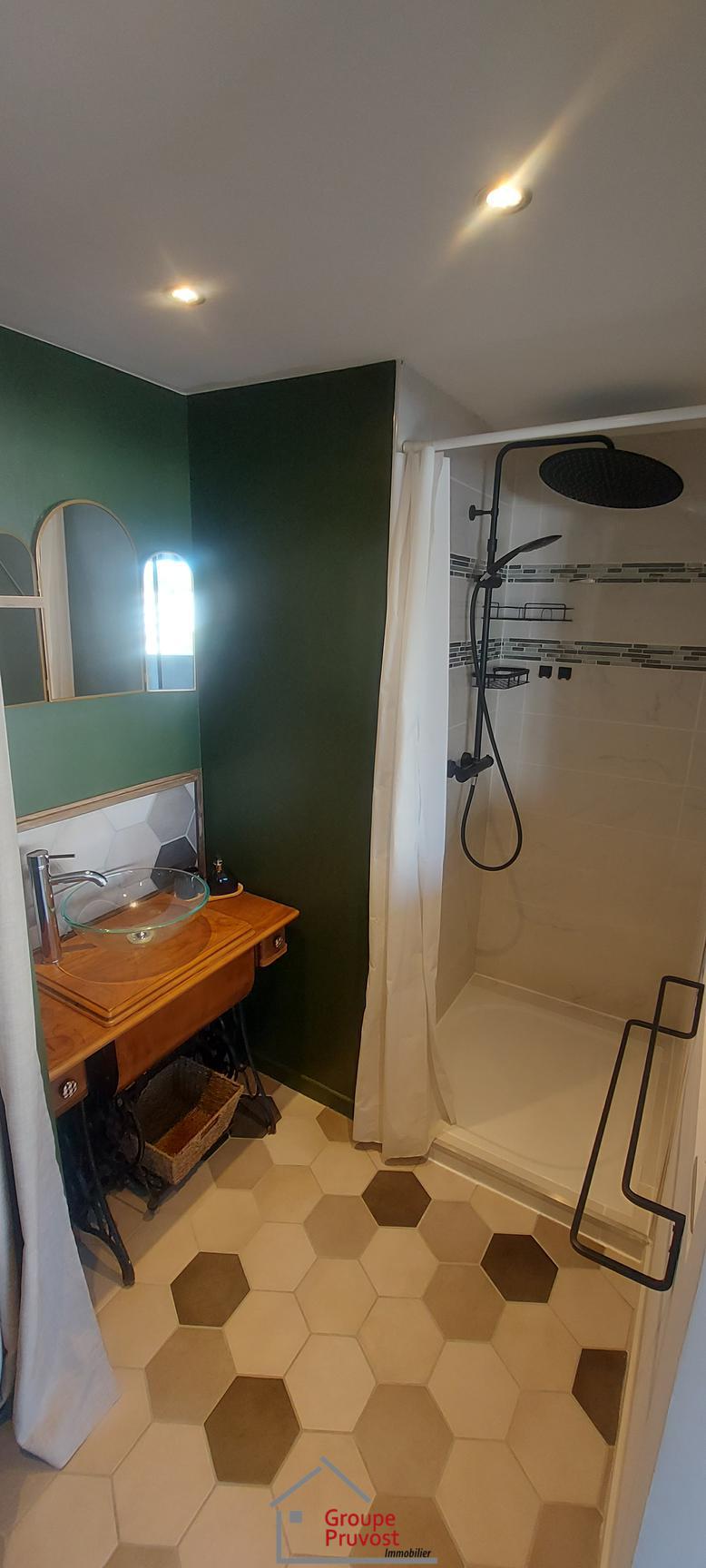 Vente T4 84 m² à Roanne 146 000 €