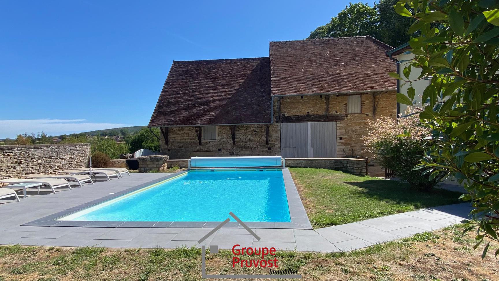 Vente Maison 228 m² à Cluny 580 000 €