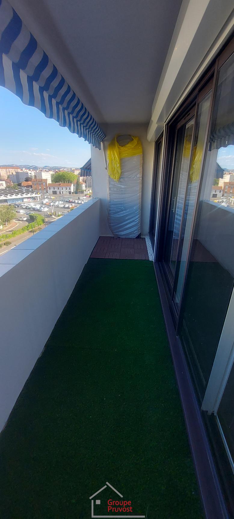 Vente T4 84 m² à Roanne 146 000 €