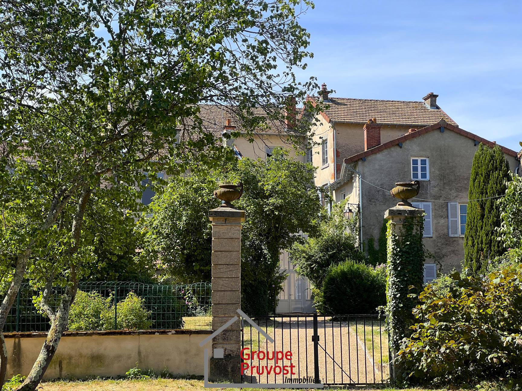 gedeon-photo-de9f0909bf9bc19b429979fa6386f933 Hôtel particulier