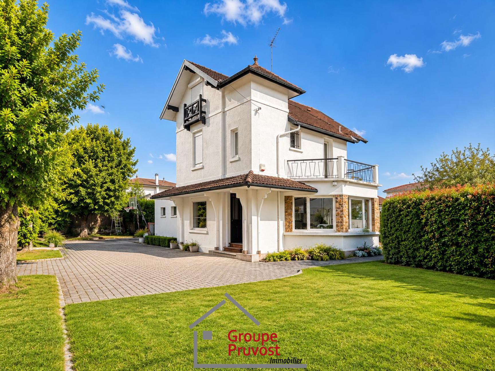 gedeon-photo-e183d07e45077d44d0a3f2a7d5f9913b Maison de caractere de 220m²